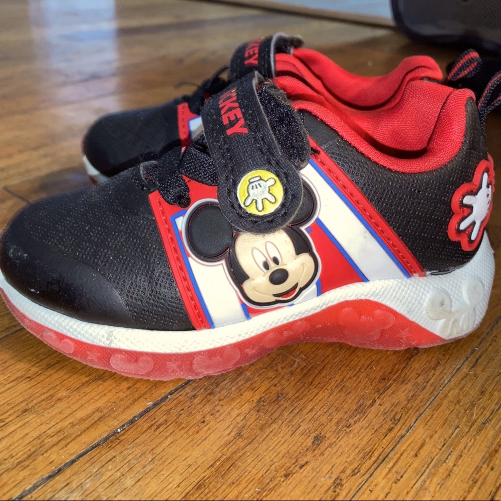 Toddler size 7 Mickey Mouse sneakers. Worn maybe 3x before he grew out of them